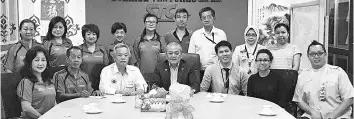  ??  ?? Seated from third left, Lim, Goh, Dr Pang, Ooi (standing, third right) and others during the courtesy call.