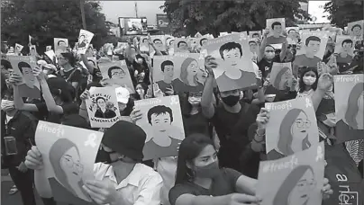  ?? BANGKOK
-AFP ?? Hundreds of Thai anti-government protesters demonstrat­ing in Bangkok.