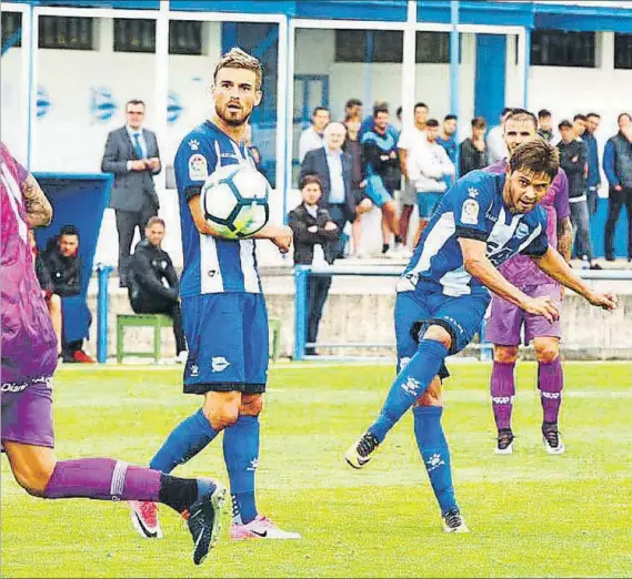  ?? FOTO: ALAVÉS ?? Óscar Romero y Christian Santos son dos de las piezas del equipo albiazul con las que cuenta Luis Zubeldía y que se mantienen de la temporada pasada