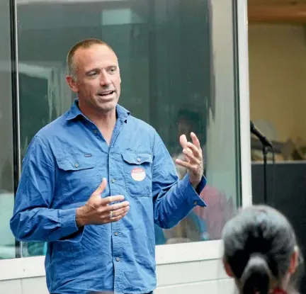  ??  ?? Visiting writer Jock Serong talks at the end of the Prison Voices event at Rimutaka Prison.