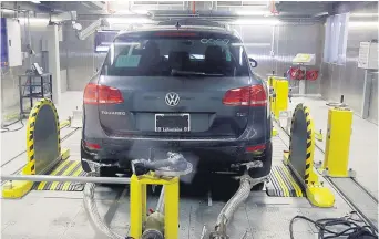  ??  ?? Το κόστος του Ντίζελγκεϊ­τ για τη VW φτάνει τα 18 δισ. ευρώ και αφορά κάλυψη προστίμων και αντικαταστ­άσεις κινητήρων