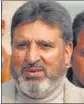  ??  ?? Altaf Bukhari and (right) Sajjad Lone