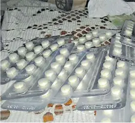  ??  ?? Blisters. La mujer publicó una foto de las pastillas que iba a consumir.
