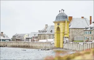  ?? CONTRIBUTE­D PHOTO/PARKS CANADA ?? The existing Quay Wall at the Fortress of Louisbourg National Historic Site. Phase two of the flood protection project will begin to raise, reinforce and rehabilita­te the Quay Wall.