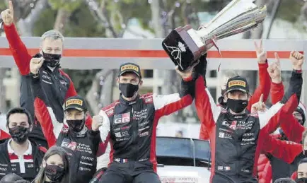  ?? AFP ?? Sebastién Ogier hizo historia en Montecarlo ganando su rally por octava vez, algo que tan solo él ha conseguido. Sordo acabó quinto en el primer rally de la temporada
//