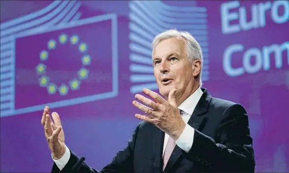  ?? OLIVIER HOSLET / EFE ?? El negociador de la Unión Europea para el Brexit, Michel Barnier, durante la rueda de prensa de ayer