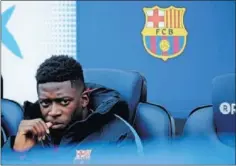  ??  ?? DESAPARECI­DO. Dembélé, en el banquillo ante el Atlético.