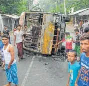  ?? HT FILE ?? The communal tension in Basirhat led to violence with mobs torching shops, houses and police vehicles.