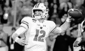  ?? LYNNE SLADKY/ASSOCIATED PRESS ?? Wisconsin quarterbac­k Alex Hornibrook returns after earning Orange Bowl MVP honors last season.