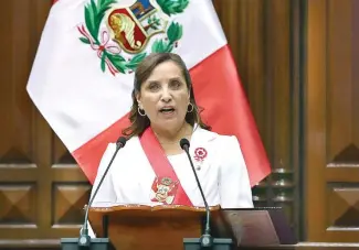  ?? F.E. ?? La presidenta de Perú, Dina Boluarte, en el ojo del hucarán.