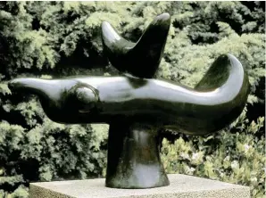  ??  ?? JOAN MIRó
Oiseau solaire, 1966 120 x 180 x 102 cm Bronce Successió Miró. Depositada en la Fundació Pilar i Joan Miró de Mallorca. ©Successió Miró 2018