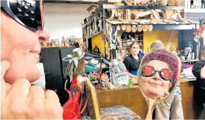  ?? Photo / Alison Smith ?? Karen Woodhall of Thames shop Steampunk Sisters contemplat­es what to do next year while enjoying the weekend’s festivitie­s of Steampunk The Thames.