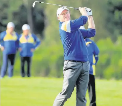  ?? David Cannon / Getty Images ?? ●● This stunning approach earned Jamie Donaldson the European Tour Shot of the Year prize