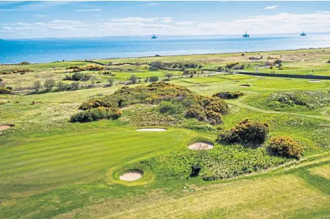  ??  ?? Golf courses remain out of bounds in Scotland despite the game possibly restarting in England this week.