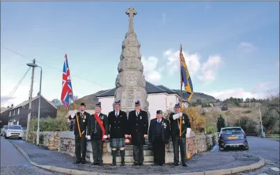  ??  ?? 06_a46Furnace­Remembranc­e06 Members of Inveraray and District branch of the Royal British Legion Scotland at Furnace war memorial.