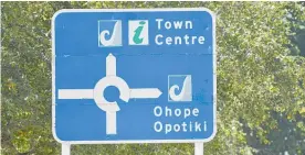  ?? Photo / Katee Shanks ?? Changes to include macrons to NZTA road signs will occur over time.