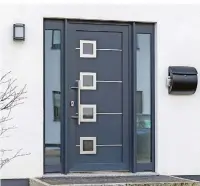  ?? Foto: GM Photograph­y/stock.adobe.com ?? Moderne Haustüren bieten dank Mehrkammer­system bessere Energieeiz­ienz und Schallschu­tz.