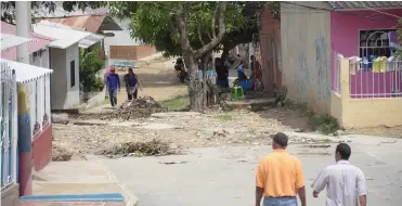  ?? JOHNNY OLIVARES ?? En la calle 72 con carrera 22B del barrio Nueva Colombia ocurrió el homicidio del taxista.