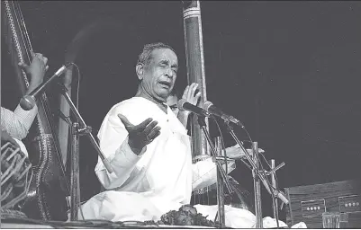  ?? HT ARCHIVES ?? Known for his extraordin­ary voice and supreme command over his vocals, Hindustani classical exponent Pandit Bhimsen Joshi (February 4, 1922 - January 24, 2011) of the Kirana gharana lives on in his renditions of khayals, bhajans and abhangs. This photograph of the master mid-performanc­e is from 1993.
.