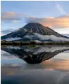  ?? ROBERT CHARLES/STUFF ?? Pouakai Crossing on Mt Taranaki.