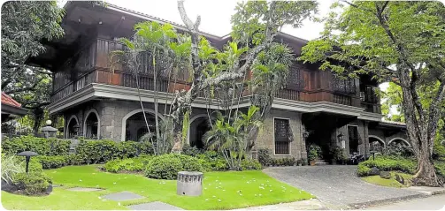  ?? —PHOTOS BY JOHN IAN LEE FULGAR ?? Filipino tropical architectu­re with high volume space and shades