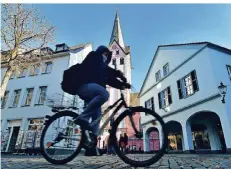  ??  ?? Die Stadtverwa­ltung erhofft sich von den Bürgern viele Anregungen, wie das ohnehin schon gute Radwegenet­z noch besser gemacht werden kann.