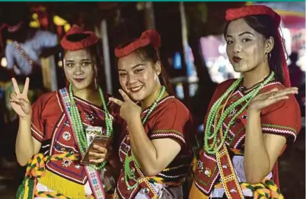  ?? AFP PIC ?? Young Amis women at the harvest festival in Hualien, Taiwan.