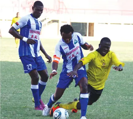  ?? JOSÉ SOARES ?? FC Bravos do Maquis caminha invicto rumo à conquista do apuramento para a disputa da próxima edição do Campeonato Nacional