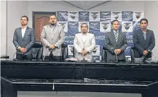  ?? /TWITTER FEF. ?? Luis Muentes (segundo desde la derecha) alzó la voz por el gremio arbitral ecuatorian­o.