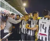  ??  ?? O Monte da Forca encheu para ver o campeão e os “heróis” de Vila Real