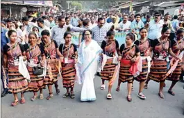  ?? PIC/MPOST ?? Mamata Banerjee takes part in a rally, in Jalpaiguri, on Sunday