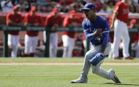  ?? CHRIS CARLSON/THE ASSOCAITED PRESS ?? Jays starter Marcus Stroman enjoyed finishing off a complete game, but the Angels might not have appreciate­d his celebratio­n after the Jays’ 6-2 win.