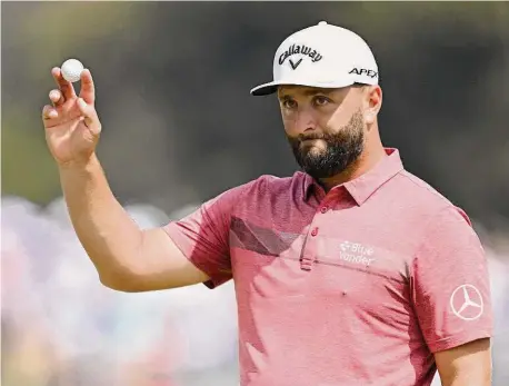  ?? ?? Jon Rahm of Spain acknowledg­es the crowd on the 18th green during the final round of the 123rd U.S. Open Championsh­ip at The Los Angeles Country Club on Sunday.