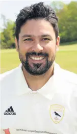  ??  ?? Great innings Qasim Sheikh, left, and Moneeb Iqbal played key roles as East Kilbride beat Renfrew