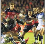  ?? (Photos F. Muller et P. Blanchard) ?? Ma’a Nonu, pour raisons personnell­es - et François Trinh-Duc pour lésions musculaire­s, ne devraient pas disputer la demie contre La Rochelle ce vendredi soir au Vélodrome.