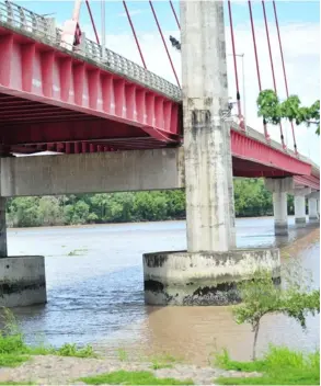  ?? ArcHiVo. ?? Desde el 2019 se tiene identifica­da la necesidad urgente de intervenir los apoyos y las juntas de expansión en el puente.