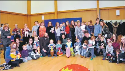  ??  ?? Oban Toy Cupboard volunteers, Jessica Ben Said, Fiona Wight, Cynthia Mckeown, Elaine Craig, Laura Firth and families.