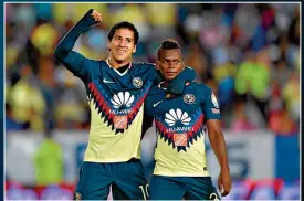  ??  ?? Cecilio Domínguez y Darwin Quintero, durante un juego del América.