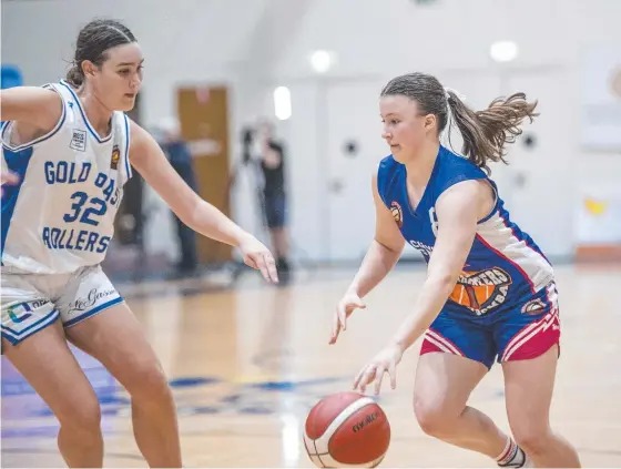  ?? Picture: Nev Madsen ?? BIG IMPACT: Laura Conway scored 18 points for the Toowoomba Mountainee­rs in their win over the Gold Coast on Sunday.