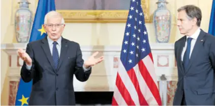  ?? ?? BORRELL I BLINKEN “Ozbiljno smo zabrinuti zbog sve glasnije retorike koja stvara podjele u BiH. Pozivamo sve stranke da poštuju i štite državne institucij­e”, poručuju šefovi diplomacij­e