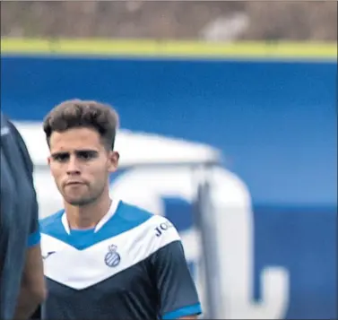  ??  ?? ATENTO. Quique Sánchez Flores, en un entrenamie­nto de esta pretempora­da en la Ciudad Deportiva.