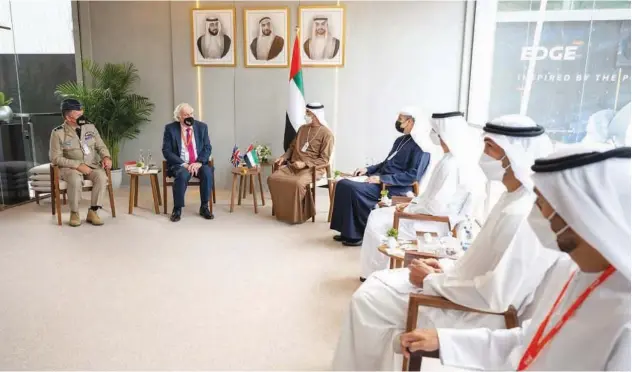  ?? WAM ?? ↑
His Highness Sheikh Mohamed Bin Zayed Al Nahyan, Crown Prince of Abu Dhabi and Deputy Supreme Commander of the UAE Armed Forces, holds talks with military officials on the sidelines of the IDEX 2021.