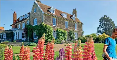  ?? ?? Thrill of the chase: Butley Abbey farmhouse is a perfect base for detectoris­ts