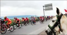  ?? XINHUA ?? The Tour of Qinghai Lake is an annual profession­al cycling race held in Qinghai province since 2002. It is sanctioned by the Internatio­nal Cycling Union as a 2.HC race.