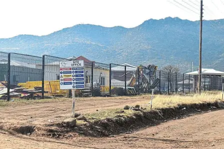  ?? MJEKULA Picture: LUVUYO ?? CONSTRUCTI­ON DELAYED: The site of the Fikile Gwadana road rehabilita­tion project in Ezibeleni has been inactive since the high court in Makhanda granted an interdict to halt work pending a review of the tender process