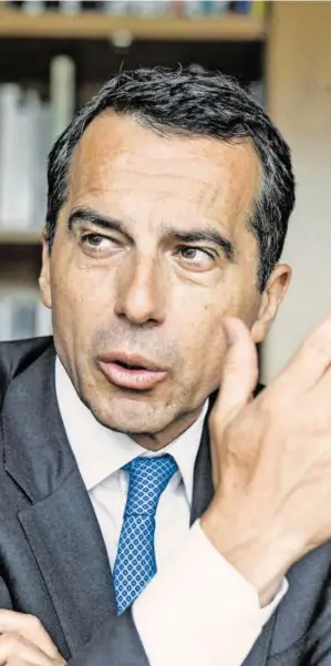  ?? BILD: SN/ANDREAS KOLARIK ?? Bundeskanz­ler Christian Kern suchte am Donnerstag nach neuen Verbündete­n und sprach mit den Opposition­sparteien.