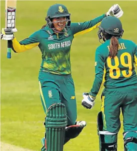  ?? /Reuters ?? Winning start: SA's Sune Luus, left, celebrates with teammate Shabnim Ismail, who hit a four to win the match against Pakistan on Sunday.