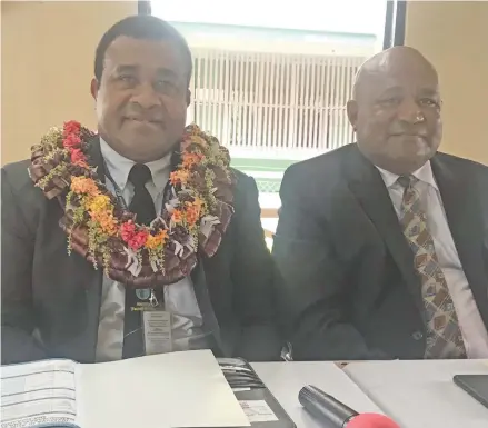  ?? Photo: Simione Haravanua ?? Permanent Secretary for iTaukei Affairs Naipote Katonitabu­a and Ratu Romano Matanitobu­a during the Namosi Provincial Council meeting in Navua on May 24, 2018.