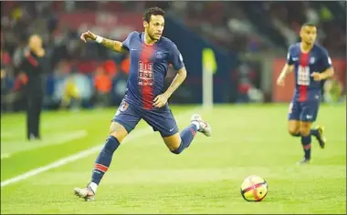  ??  ?? Neymar is woedend en teleurgest­eld in de houding van PSG bij de transferon­derhandeli­ngen met Barcelona. (Foto: Goal)