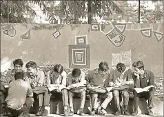  ??  ?? For children between three and 14 years, the focus should be on the child’s happiness, support for responsibl­e behaviour, and foundation­al learning skills SANCHIT KHANNA/HT